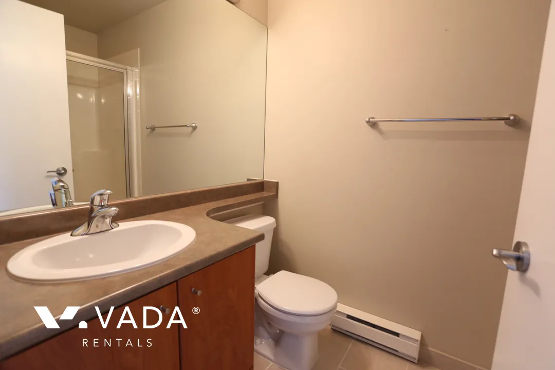 Braebern in Fairview - 2 Bedroom Apartment For Rent in Vancouver at 402 - 736 West 14th Avenue, Vancouver, BC