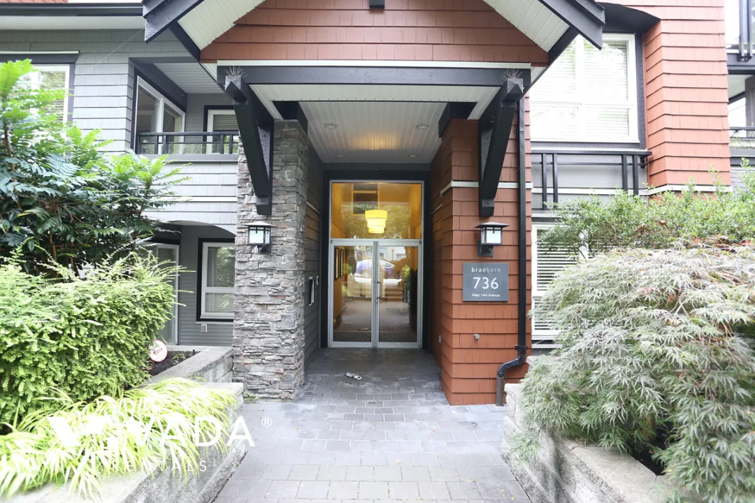 Braebern in Fairview - 2 Bedroom Apartment For Rent in Vancouver at 402 - 736 West 14th Avenue, Vancouver, BC