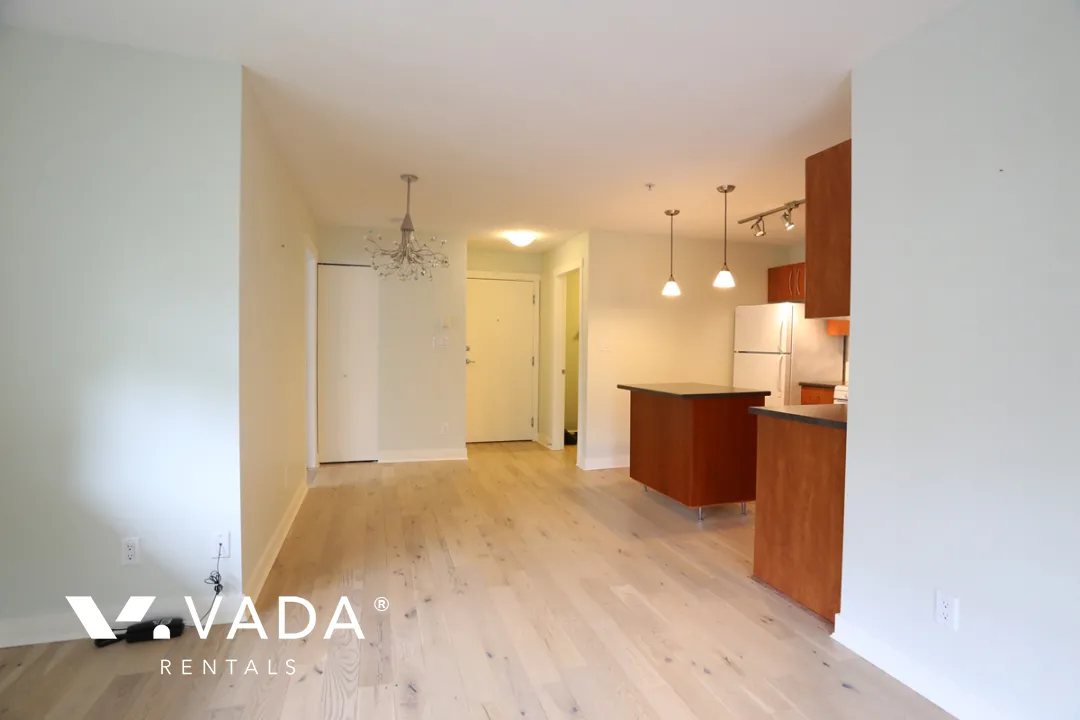 Braebern in Fairview - 2 Bedroom Apartment For Rent in Vancouver at 402 - 736 West 14th Avenue, Vancouver, BC