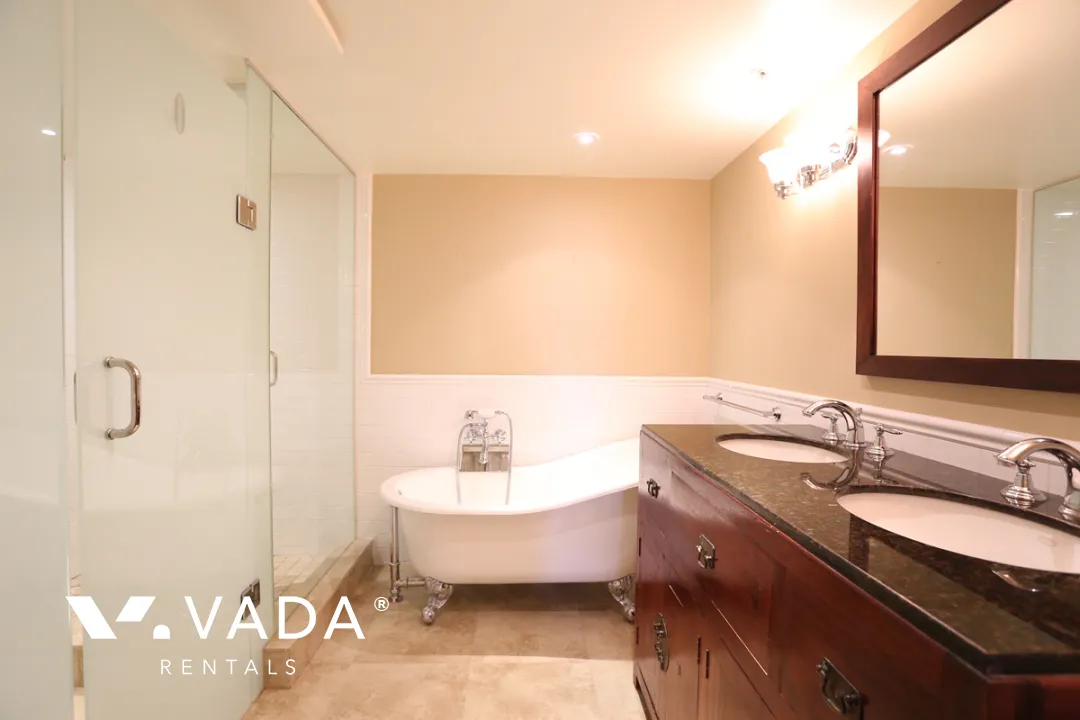 Grace in Yaletown - 2 Bedroom Apartment For Rent in Vancouver at 602 - 1280 Richards Street, Vancouver, BC