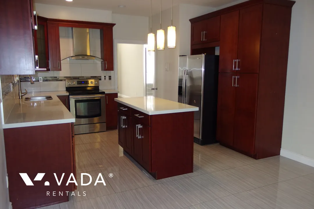 Metrotown - 5 Bedroom Duplex For Rent in Burnaby at 6621 Nolan Street, Burnaby, BC