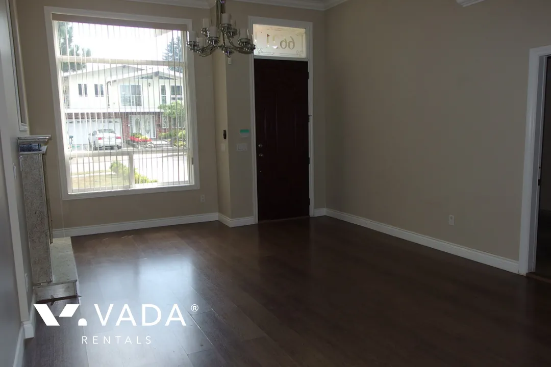 Metrotown - 5 Bedroom Duplex For Rent in Burnaby at 6621 Nolan Street, Burnaby, BC