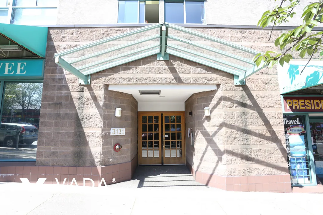 Cartier Place in Mount Pleasant East - Furnished 1 Bedroom Apartment For Rent in Vancouver at 107 - 3131 Main Street, Vancouver, BC