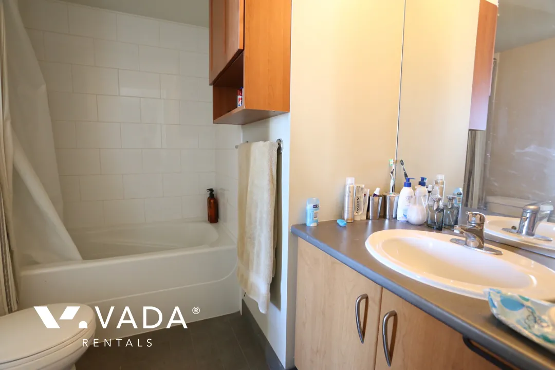 Oscar in Yaletown - 1 Bedroom Apartment For Rent in Vancouver at 1804 - 1295 Richards Street, Vancouver, BC