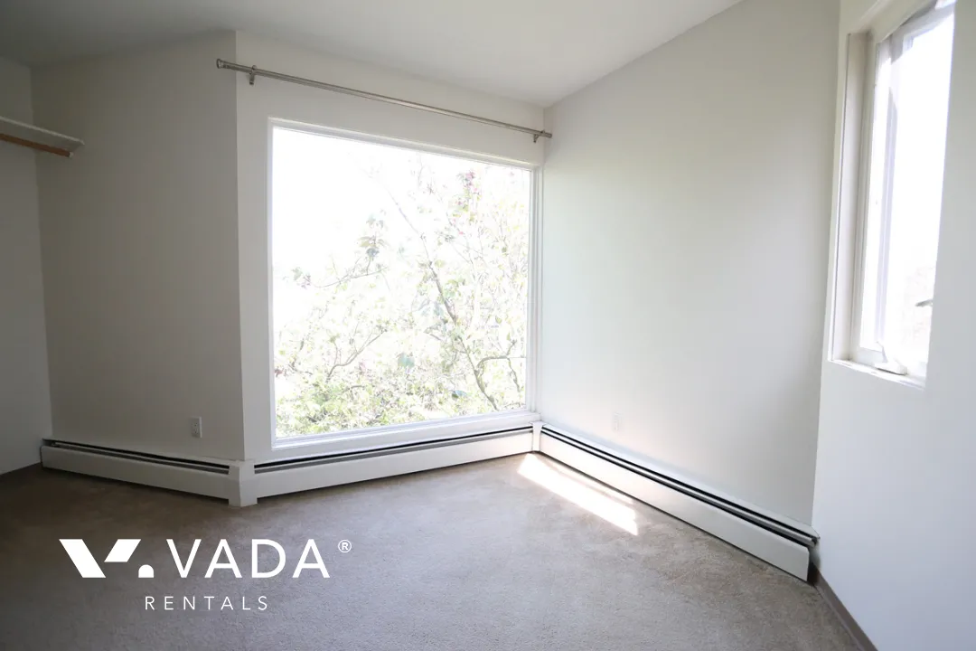 Laurel Court in Fairview - 2 Bedroom Townhouse For Rent in Vancouver at 870 West 7th Avenue, Vancouver, BC