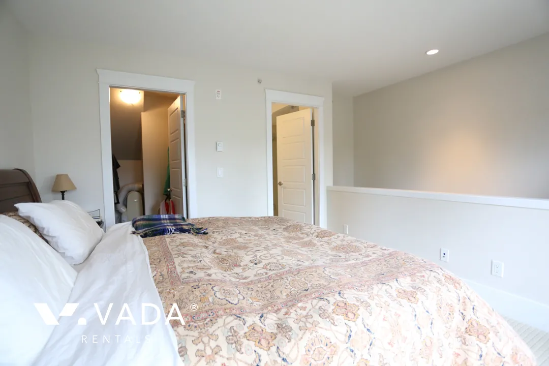 Stirling in Dunbar - 3 Bedroom Townhouse For Rent in Vancouver at 5475 Dunbar Street, Vancouver, BC