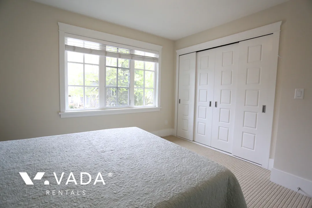 Stirling in Dunbar - 3 Bedroom Townhouse For Rent in Vancouver at 5475 Dunbar Street, Vancouver, BC