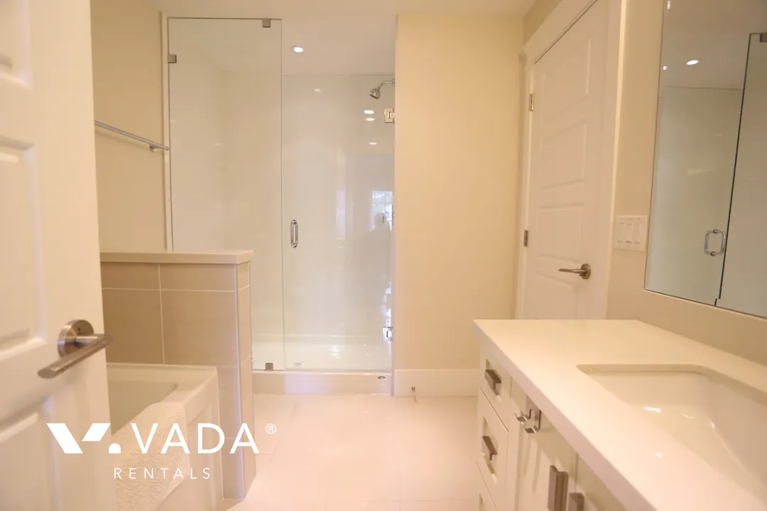 Stirling in Dunbar - 3 Bedroom Townhouse For Rent in Vancouver at 5475 Dunbar Street, Vancouver, BC