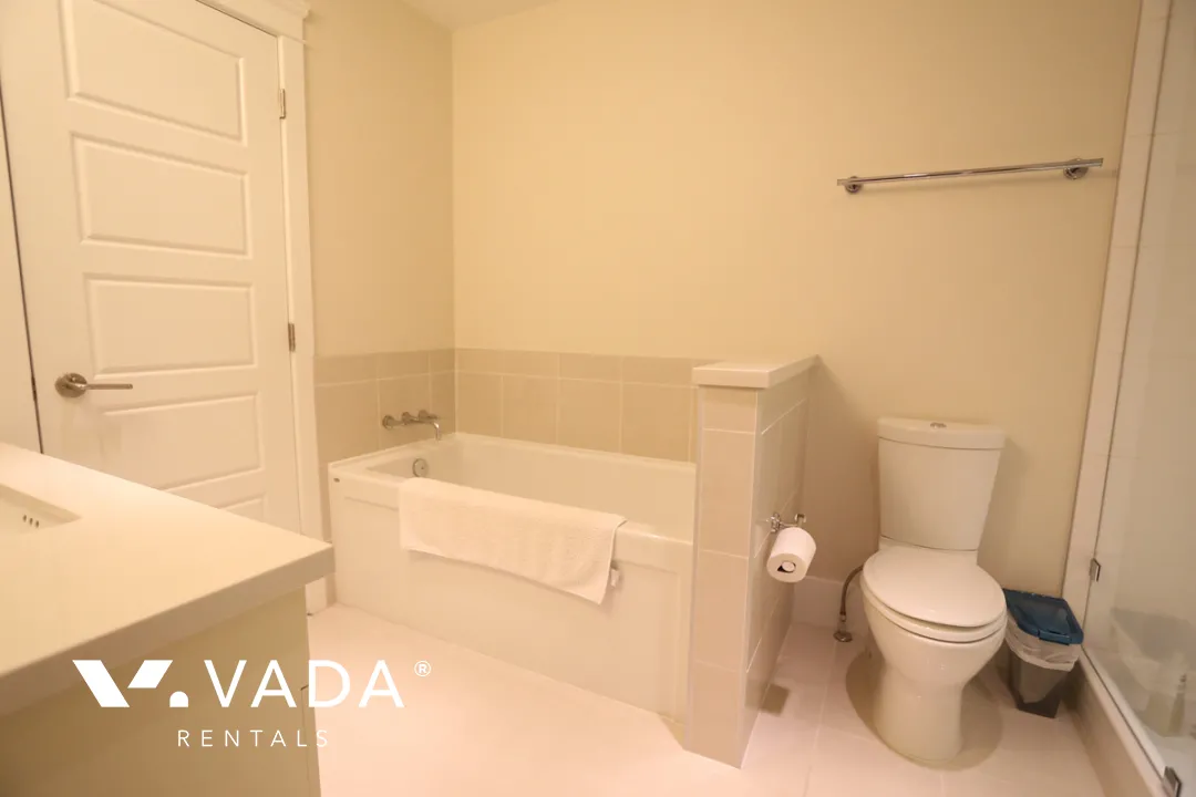 Stirling in Dunbar - 3 Bedroom Townhouse For Rent in Vancouver at 5475 Dunbar Street, Vancouver, BC