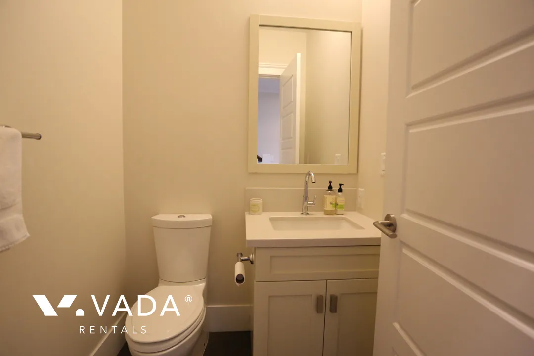 Stirling in Dunbar - 3 Bedroom Townhouse For Rent in Vancouver at 5475 Dunbar Street, Vancouver, BC