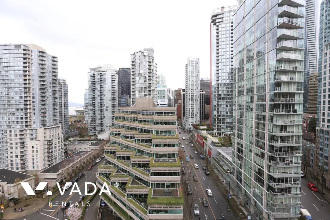 Harbourside Park in Coal Harbour - 1 Bedroom Apartment For Rent in Vancouver at 1506 - 555 Jervis Street, Vancouver, BC