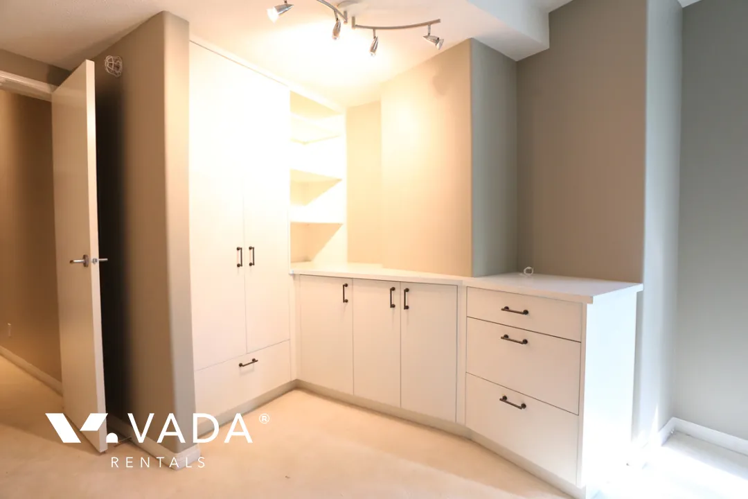 Classico in Coal Harbour - 2 Bedroom Townhouse For Rent in Vancouver at 601 Jervis Street, Vancouver, BC