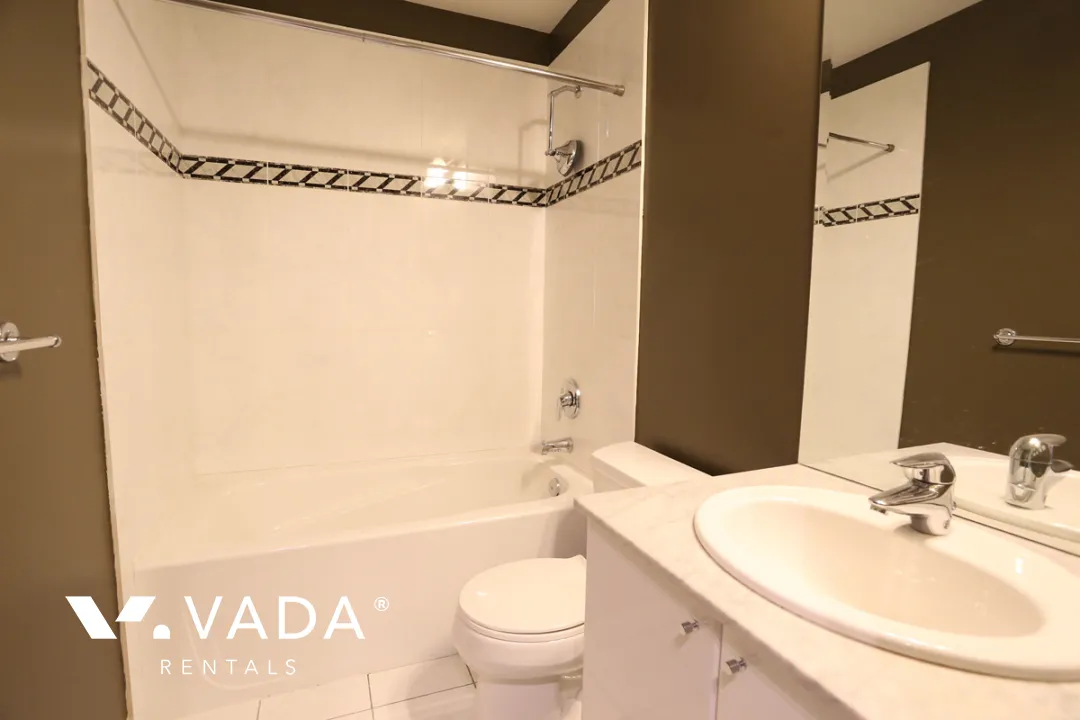 Classico in Coal Harbour - 2 Bedroom Townhouse For Rent in Vancouver at 601 Jervis Street, Vancouver, BC