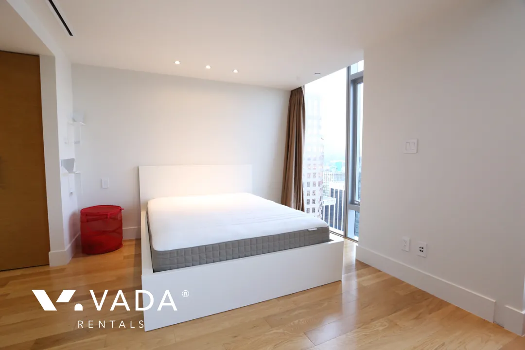 Private Residences at Hotel Georgia in Downtown - Furnished 1 Bedroom Apartment For Rent in Vancouver at 3503 - 667 Howe Street, Vancouver, BC
