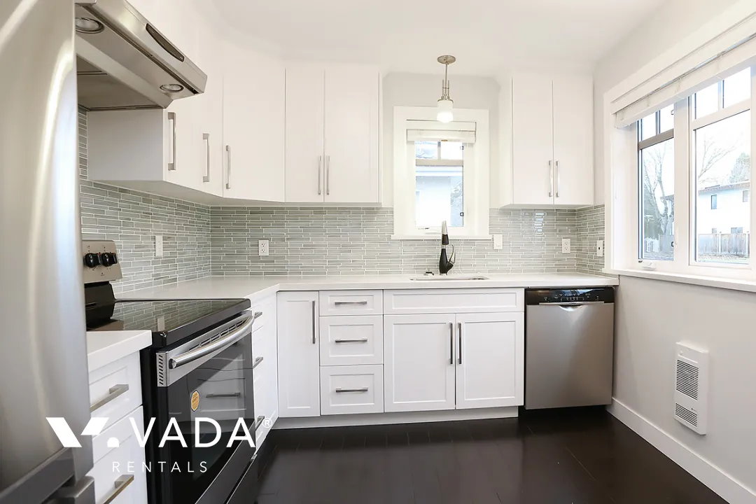 Riley Park - 1 Bedroom Laneway House For Rent in Vancouver at 5393 Prince Albert Street, Vancouver, BC