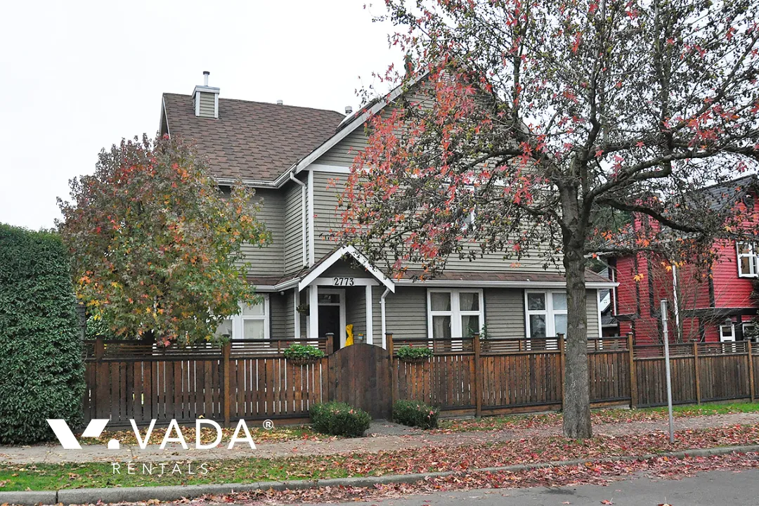 Mount Pleasant West - 3 Bedroom Duplex For Rent in Vancouver at 2773 Manitoba Street, Vancouver, BC