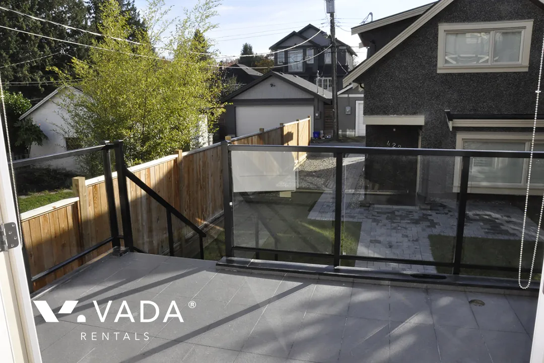 South Cambie - 3 Bedroom House (Upper Level) For Rent in Vancouver at 418 West 19th Avenue, Vancouver, BC