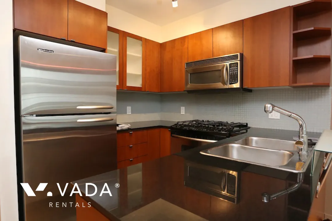 L'aria in Downtown - 1 Bedroom Apartment For Rent in Vancouver at 605 - 822 Seymour Street, Vancouver, BC