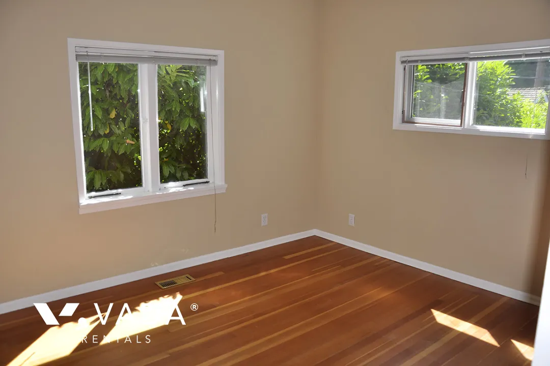 Dunbar - 5 Bedroom House For Rent in Vancouver at 3876 West 36th Avenue, Vancouver, BC