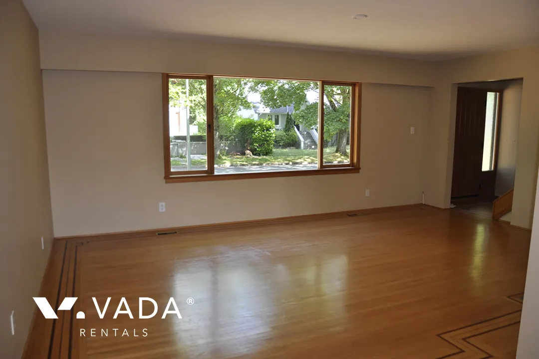 Dunbar - 5 Bedroom House For Rent in Vancouver at 3876 West 36th Avenue, Vancouver, BC