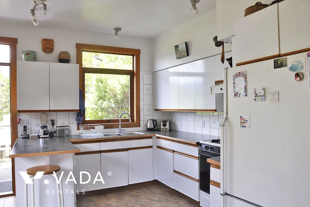 Central Lonsdale - 4 Bedroom House For Rent in North Vancouver at 412 East 17th Street, North Vancouver, BC