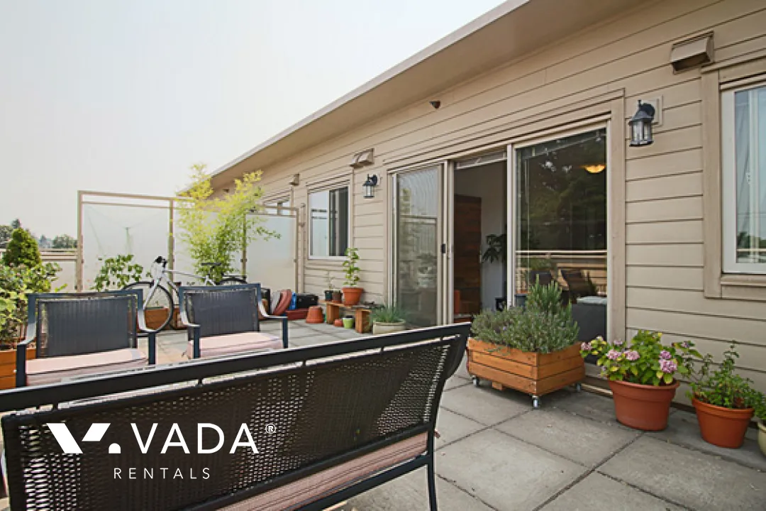 Magnolia in Kensington - Furnished 2 Bedroom Penthouse For Rent in Vancouver at 5 - 702 East King Edward Avenue, Vancouver, BC