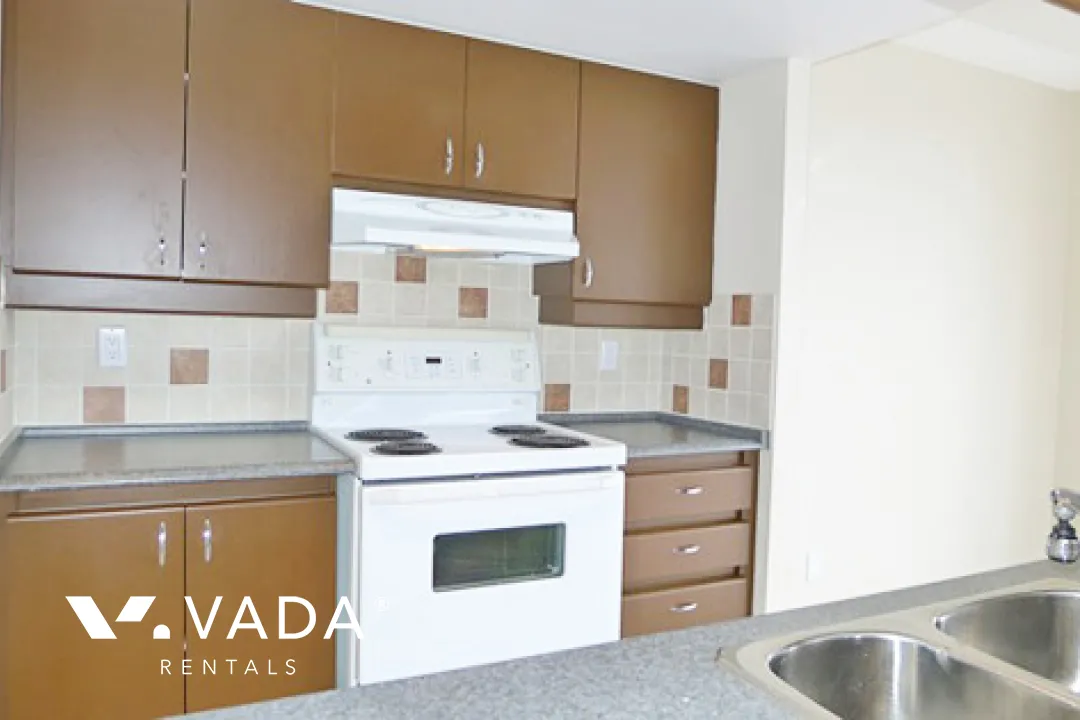 Paris Place in Downtown - 1 Bedroom Apartment For Rent in Vancouver at 2301 - 183 Keefer Place, Vancouver, BC