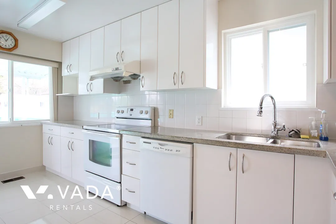 Kensington - 3 Bedroom House For Rent in Vancouver at 4880 Commercial Street, Vancouver, BC