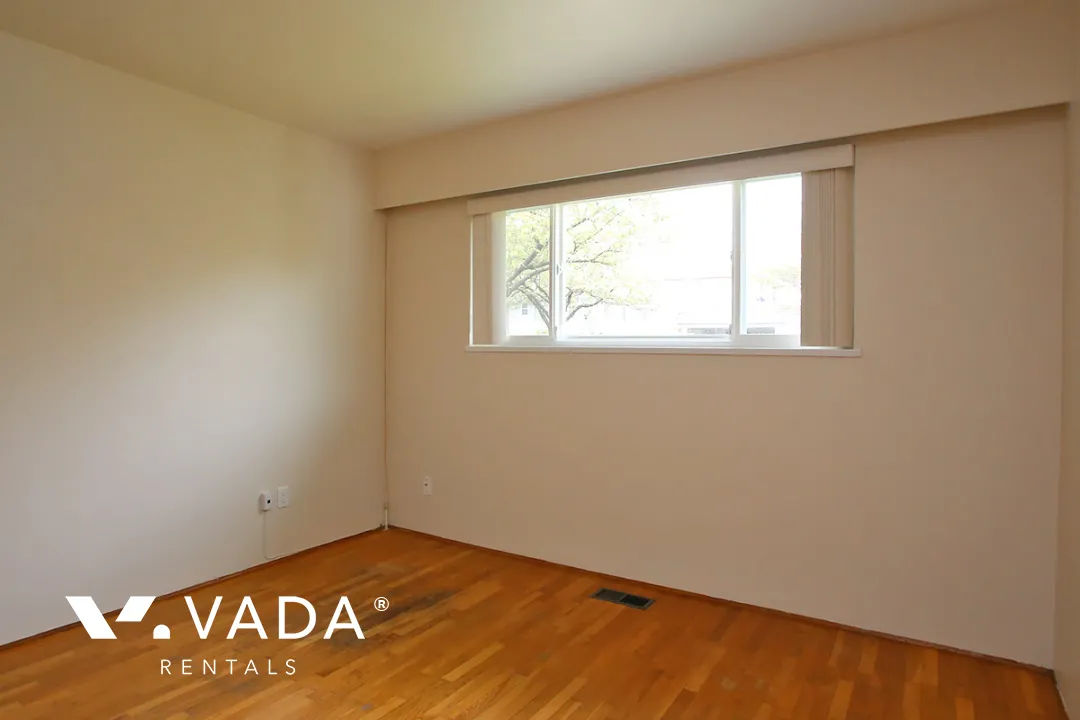Kensington - 3 Bedroom House For Rent in Vancouver at 4880 Commercial Street, Vancouver, BC