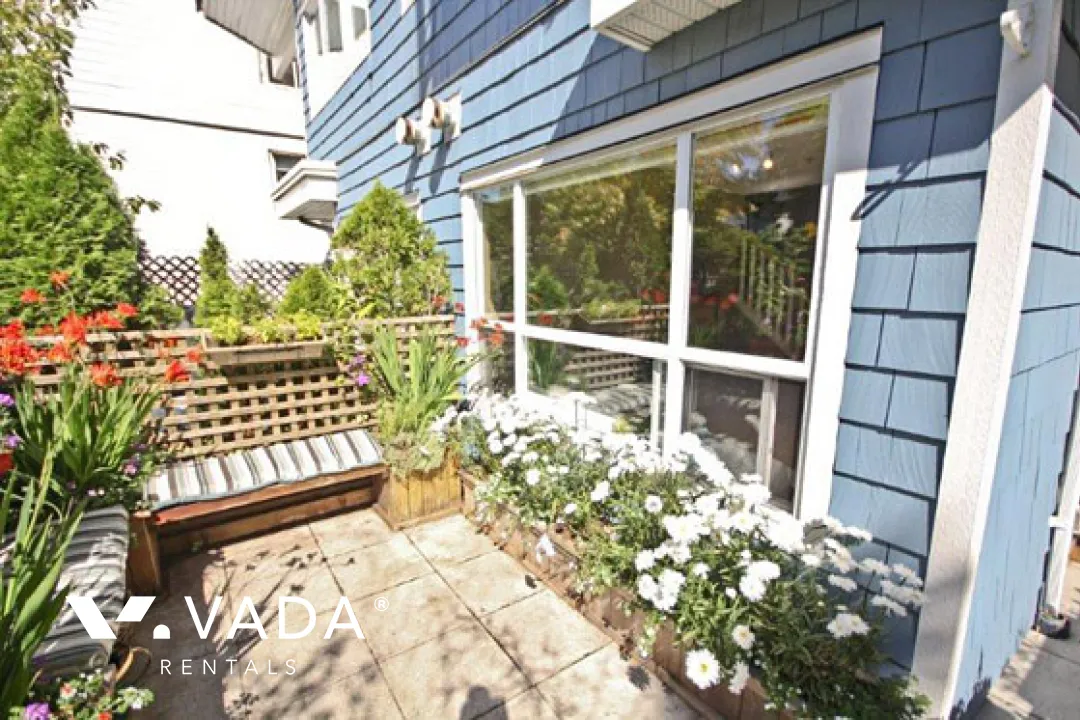 Octona in Kitsilano - Furnished 2 Bedroom Townhouse For Rent in Vancouver at 2442 West 4th Avenue, Vancouver, BC