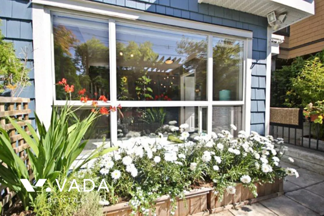 Octona in Kitsilano - Furnished 2 Bedroom Townhouse For Rent in Vancouver at 2442 West 4th Avenue, Vancouver, BC