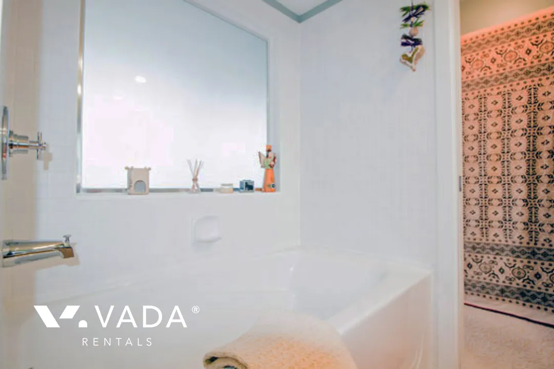 Nova in Yaletown - Furnished 3 Bedroom Apartment For Rent in Vancouver at 2203 - 989 Beatty Street, Vancouver, BC