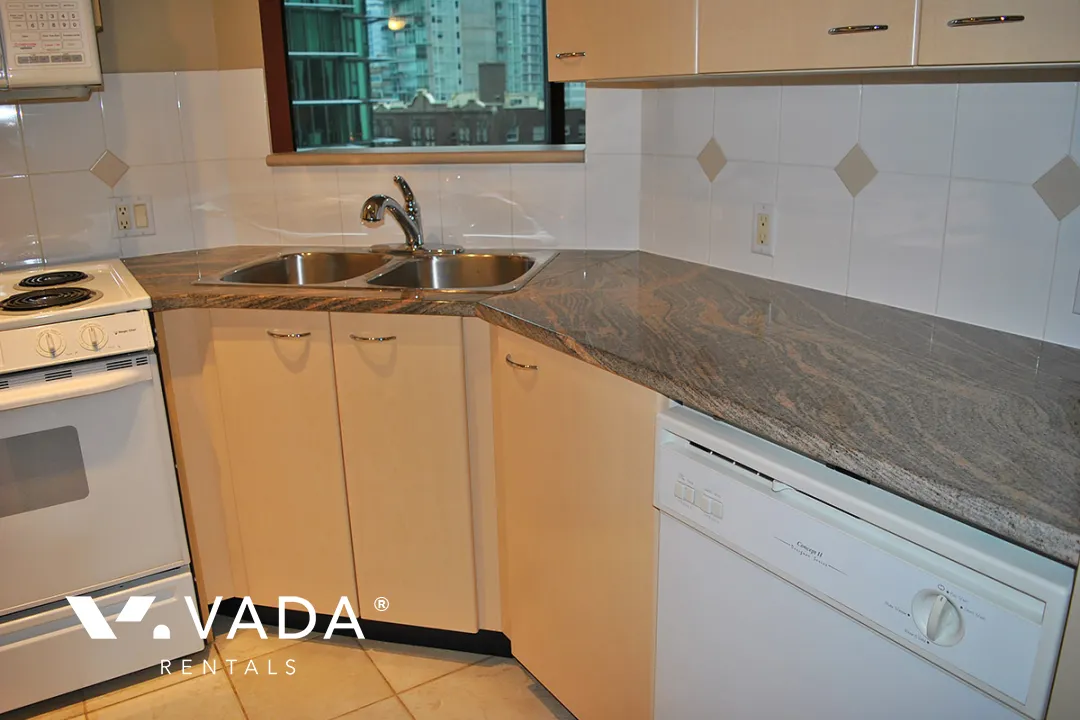 Lions in Downtown - 1 Bedroom Apartment For Rent in Vancouver at 405 - 1331 Alberni Street, Vancouver, BC