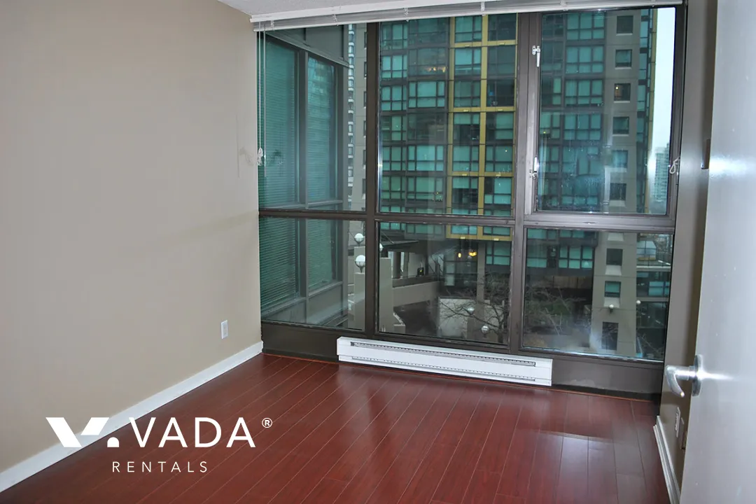 Lions in Downtown - 1 Bedroom Apartment For Rent in Vancouver at 405 - 1331 Alberni Street, Vancouver, BC