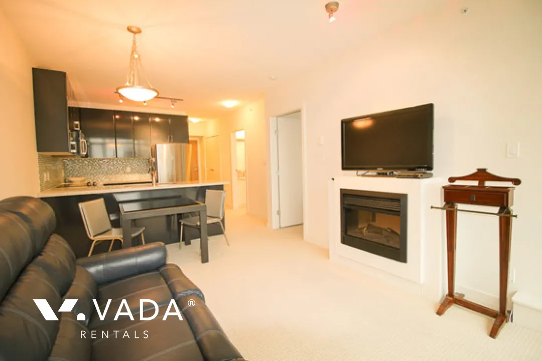 Sapphire in Coal Harbour - Furnished 1 Bedroom Apartment For Rent in Vancouver at 2202 - 1188 West Pender Street, Vancouver, BC