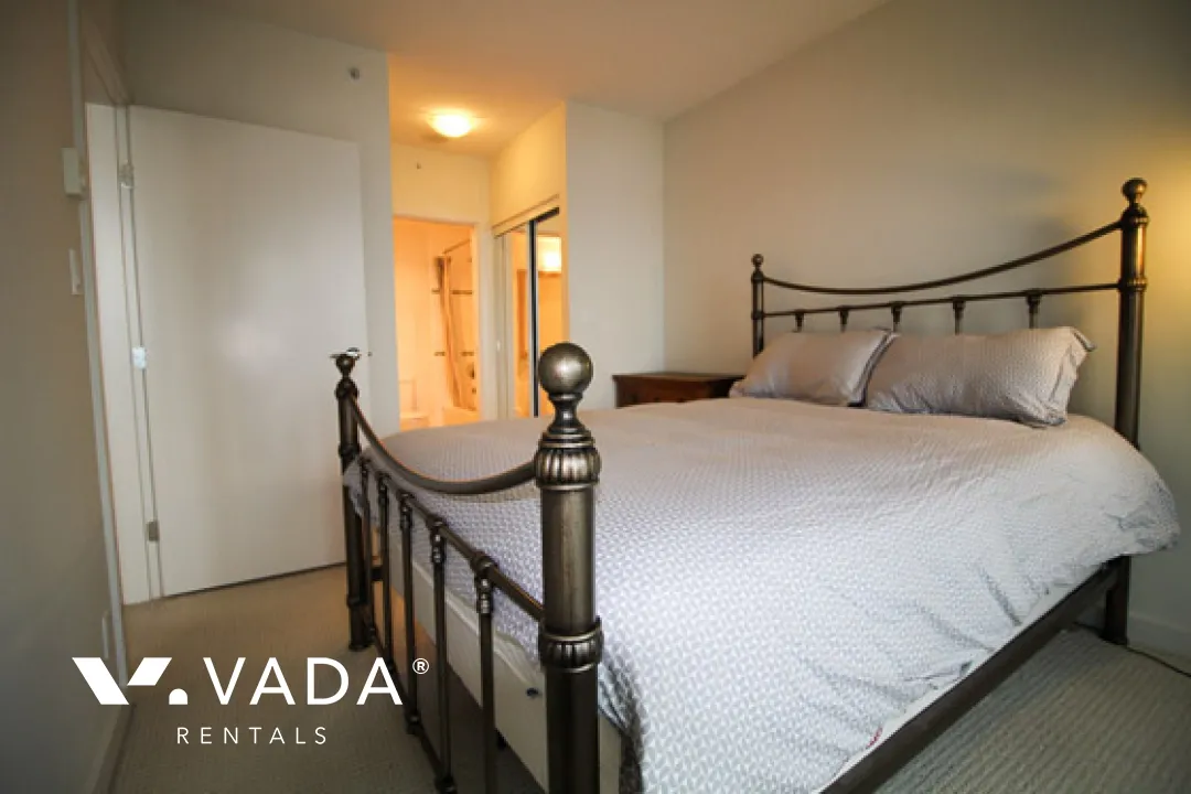 Sapphire in Coal Harbour - Furnished 1 Bedroom Apartment For Rent in Vancouver at 2202 - 1188 West Pender Street, Vancouver, BC