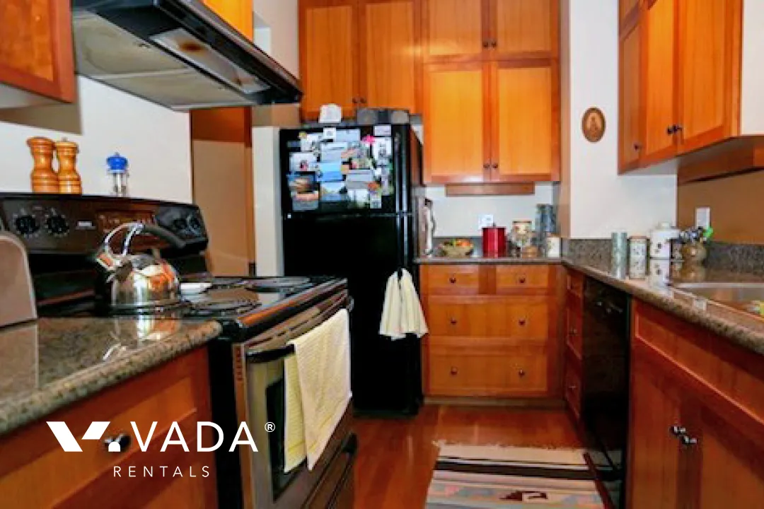 Fairview in Fairview - 2 Bedroom Townhouse For Rent in Vancouver at 1086 West 16th Avenue, Vancouver, BC