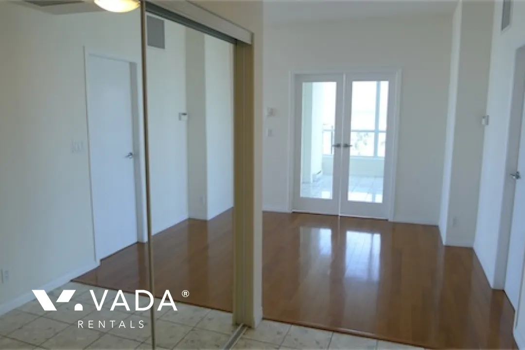 Classico in Coal Harbour - 3 Bedroom Apartment For Rent in Vancouver at 3505 - 1328 West Pender Street, Vancouver, BC