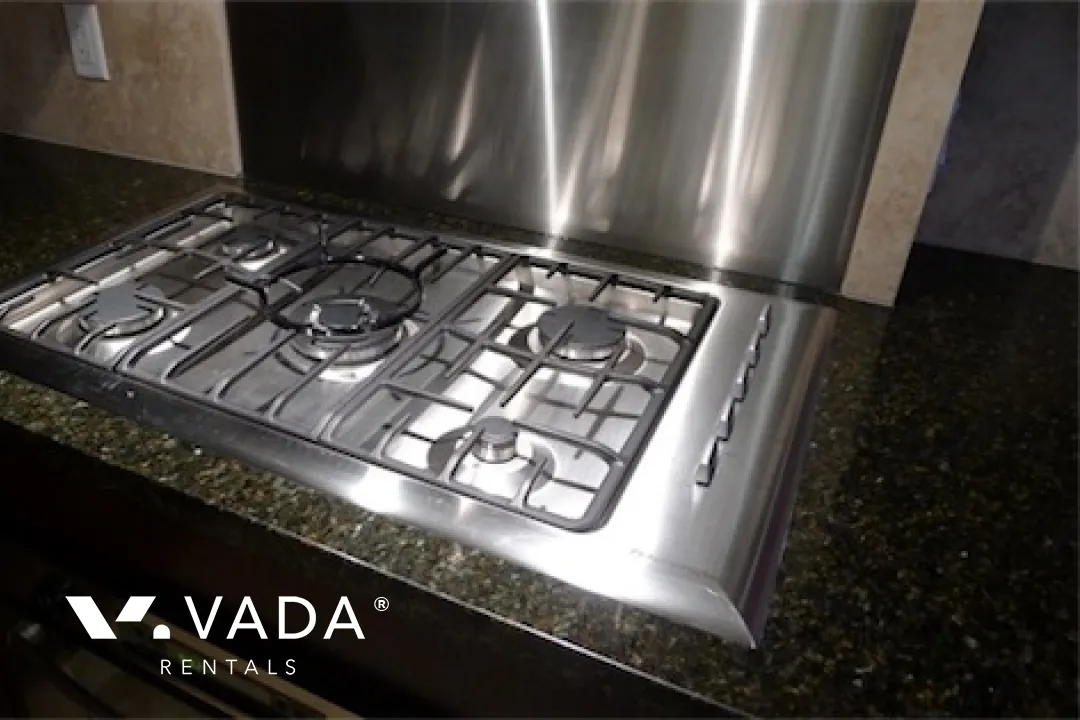 Grace in Yaletown - 1 Bedroom Apartment For Rent in Vancouver at 502 - 1280 Richards Street, Vancouver, BC