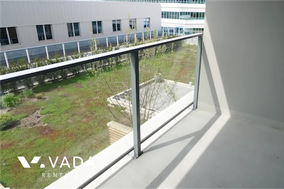 Crossroads in Fairview - 2 Bedroom Apartment For Rent in Vancouver at 410 - 522 West 8th Avenue, Vancouver, BC