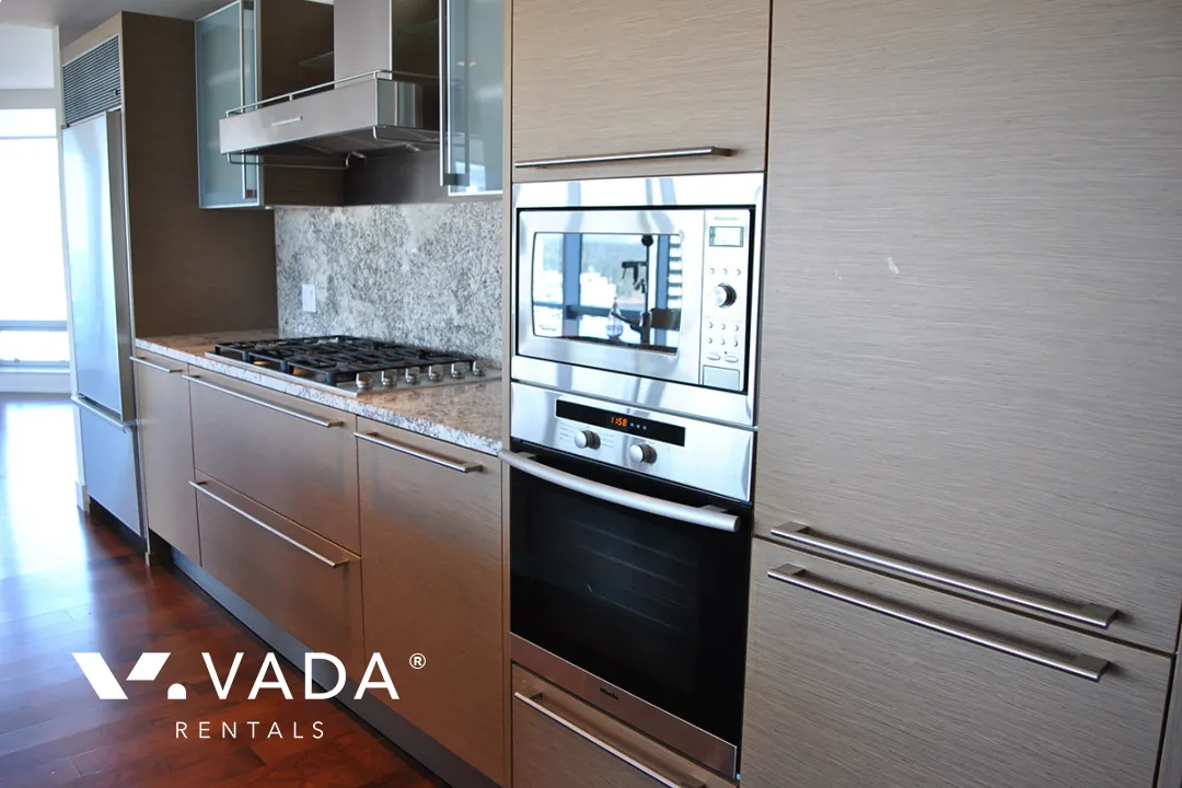 Shangri-La in Downtown - 2 Bedroom Apartment For Rent in Vancouver at 3102 - 1111 Alberni Street, Vancouver, BC