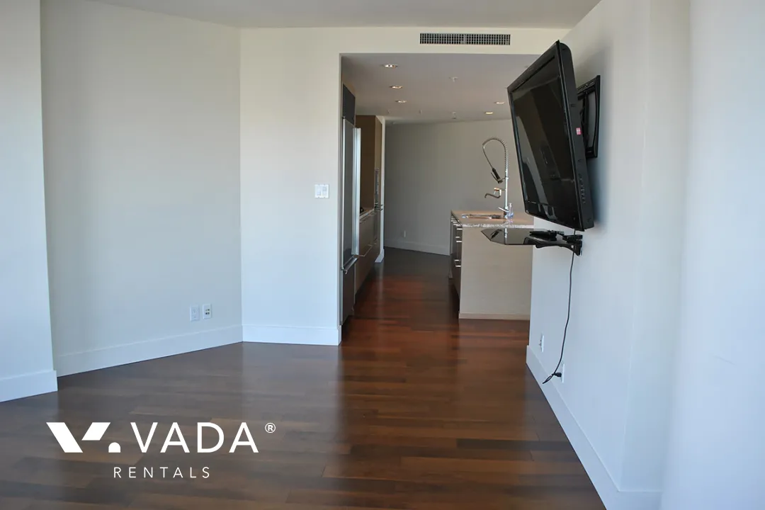 Shangri-La in Downtown - 2 Bedroom Apartment For Rent in Vancouver at 3102 - 1111 Alberni Street, Vancouver, BC