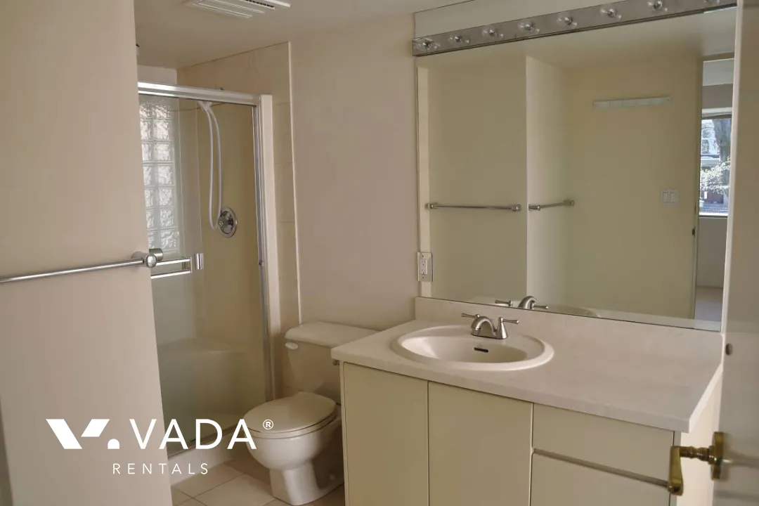 Kerrisdale - 5 Bedroom House For Rent in Vancouver at 6211 Marguerite Street, Vancouver, BC