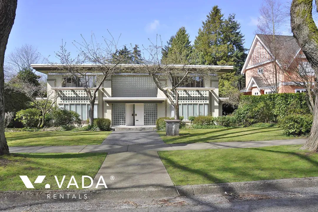 Kerrisdale - 5 Bedroom House For Rent in Vancouver at 6211 Marguerite Street, Vancouver, BC