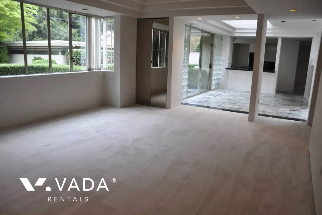 Kerrisdale - 5 Bedroom House For Rent in Vancouver at 6211 Marguerite Street, Vancouver, BC