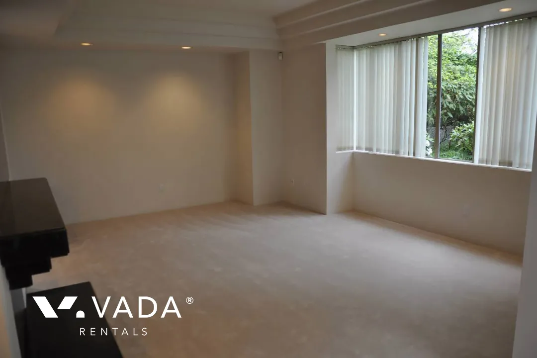 Kerrisdale - 5 Bedroom House For Rent in Vancouver at 6211 Marguerite Street, Vancouver, BC