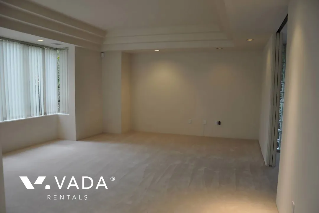 Kerrisdale - 5 Bedroom House For Rent in Vancouver at 6211 Marguerite Street, Vancouver, BC