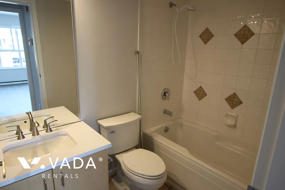Star of Kitsilano in Kitsilano - 1 Bedroom Apartment For Rent in Vancouver at 318 - 2680 West 4th Ave, Vancouver, BC