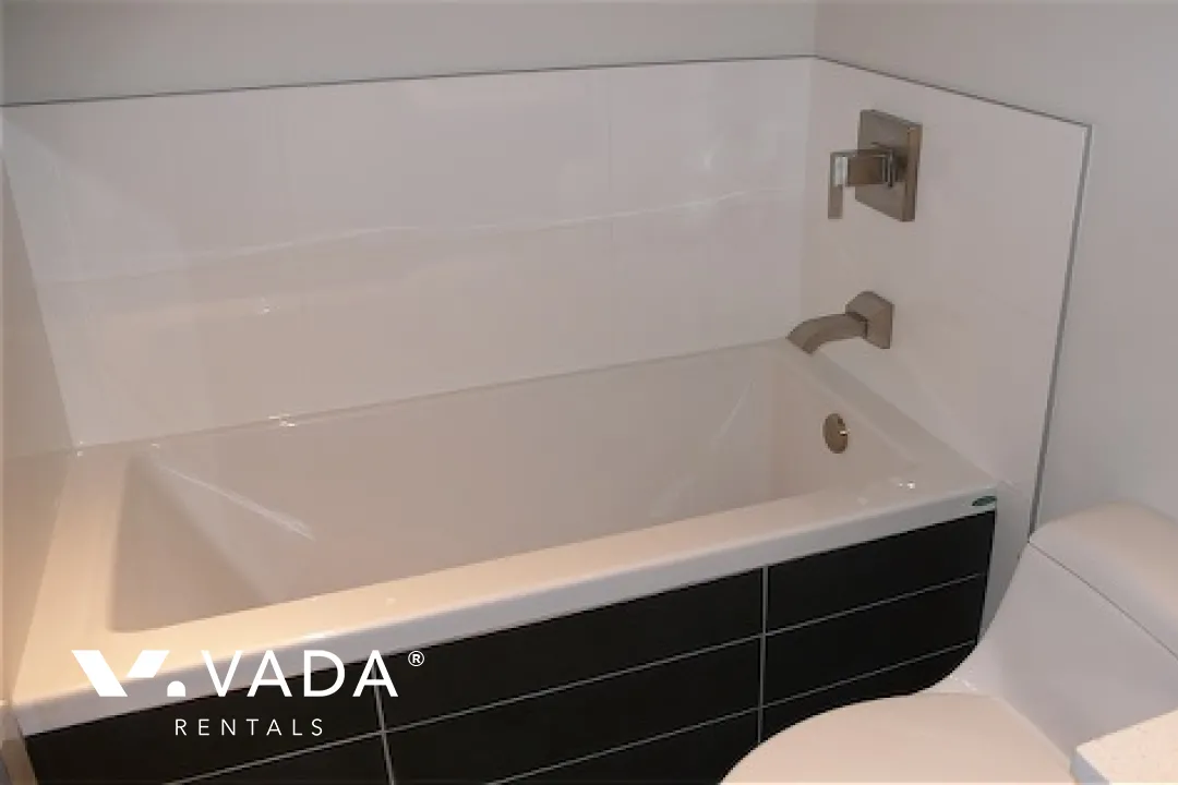 Donovan in Yaletown - 2 Bedroom Apartment For Rent in Vancouver at 1606 - 1055 Richards Street, Vancouver, BC