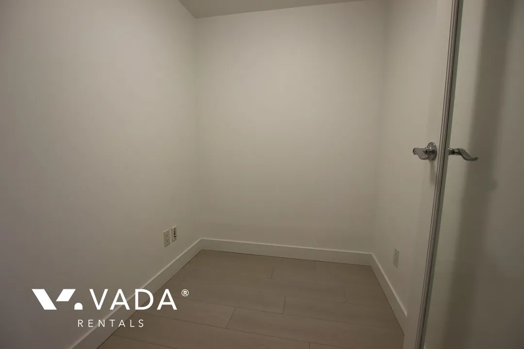 Hudson in Downtown - 1 Bedroom Loft For Rent in Vancouver at 404 - 610 Granville Street, Vancouver, BC